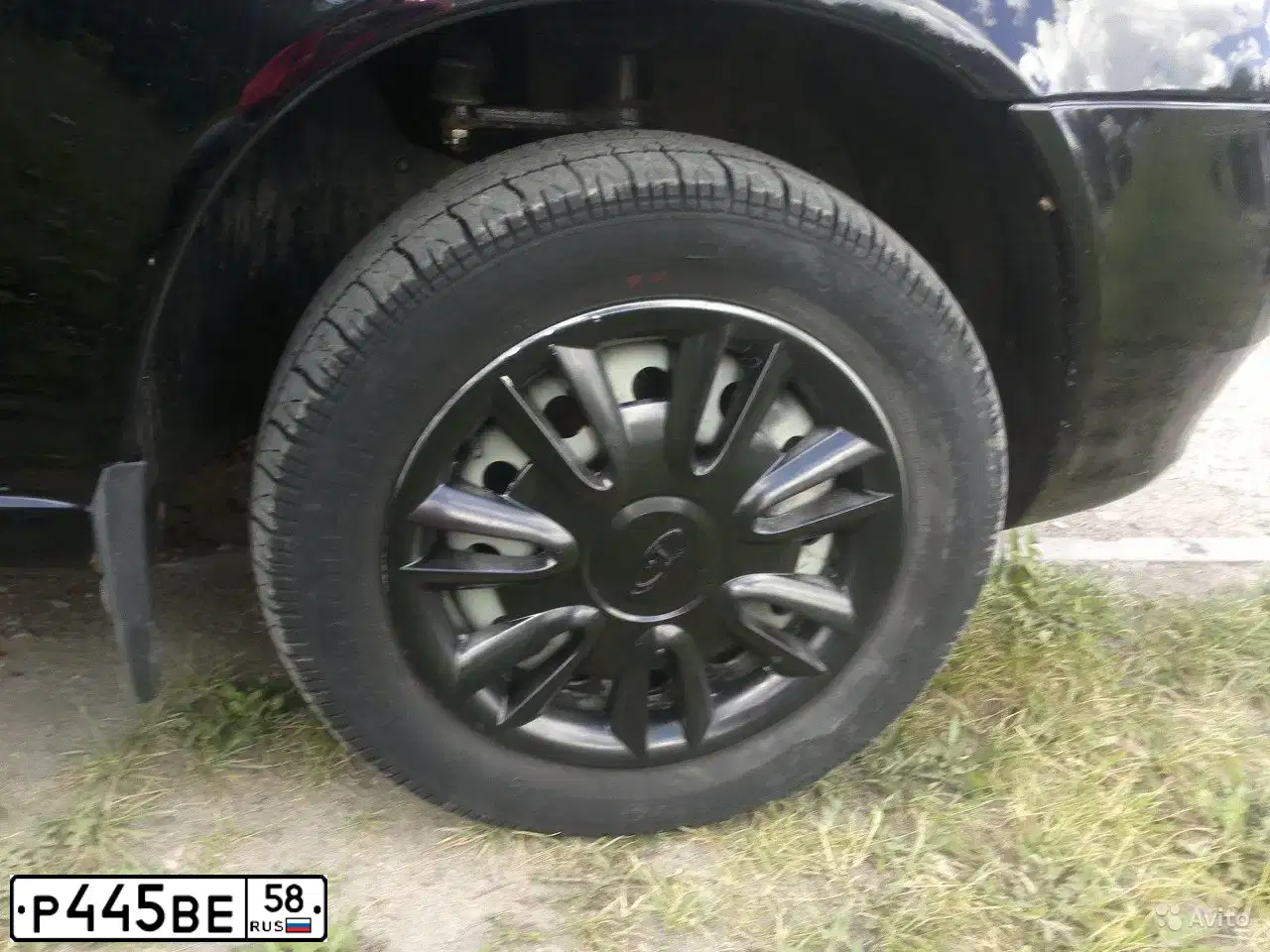 Фото автомобиля LADA 1117 KALINA, 2011 — госномер М011ВУ13. Цвет: Сине-Черный