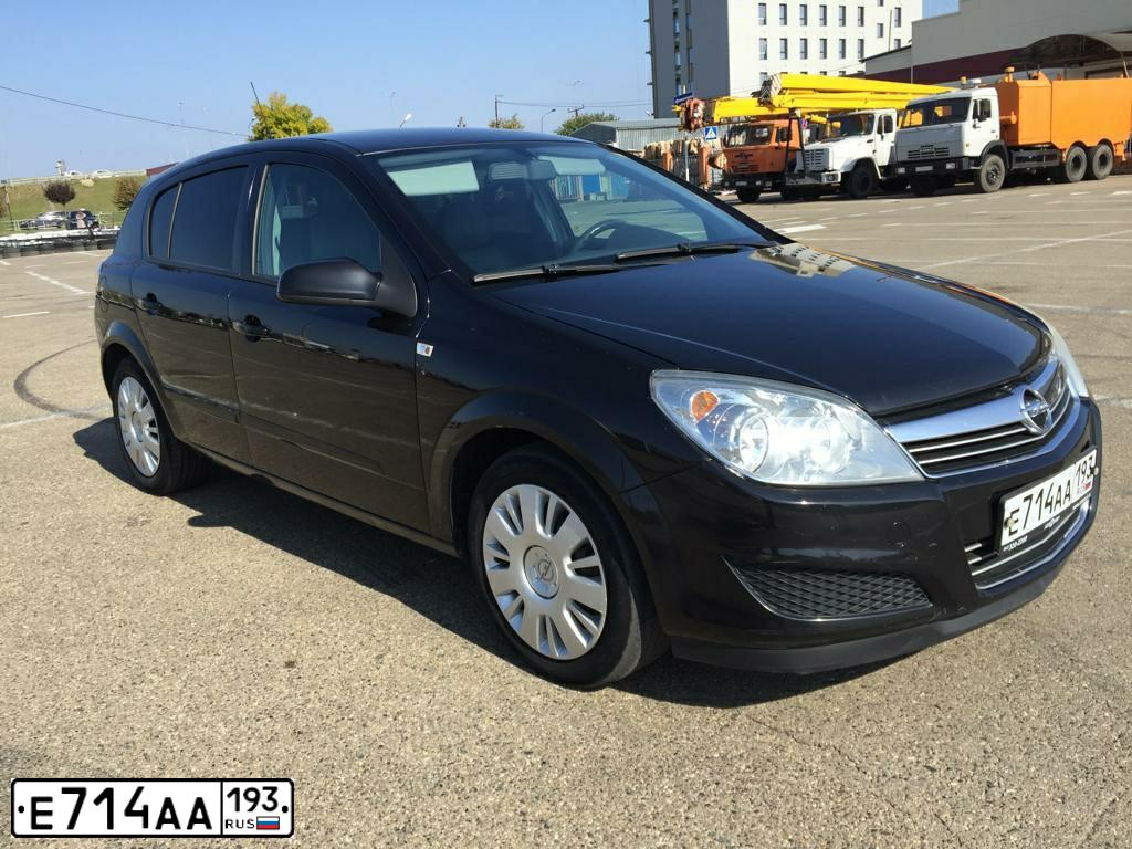 Фото автомобиля OPEL ASTRA, 2008 — госномер М651НТ193. Цвет: ЧЕРНЫЙ