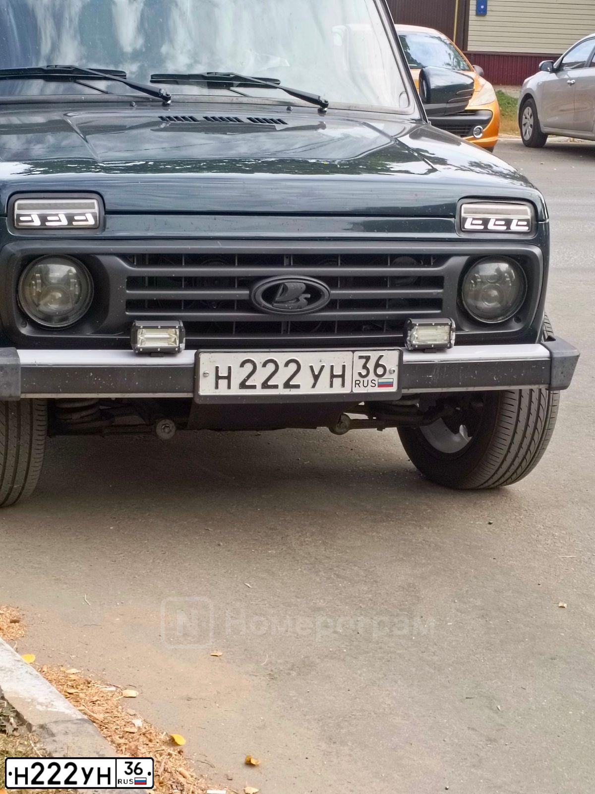 Фото автомобиля TOYOTA HILUX, 2012 — госномер С263ХХ58. Цвет: ЧЕРНЫЙ