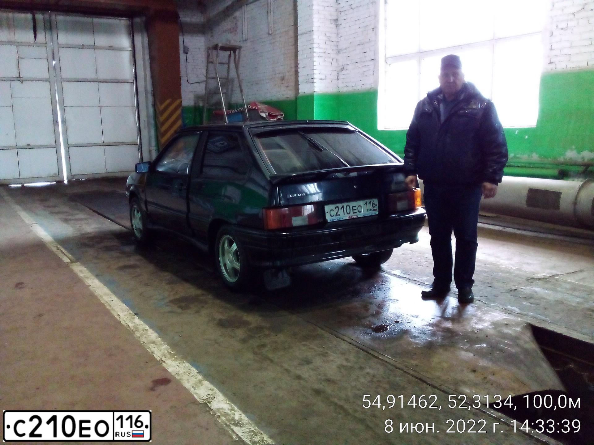 Фото автомобиля LADA 2113 SAMARA, 2010 — госномер С210ЕО116. Цвет: Сине-Черный