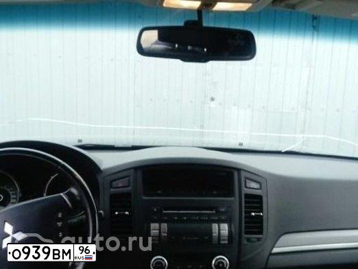 Фото автомобиля MITSUBISHI PAJERO, 2013 — госномер М944АУ774