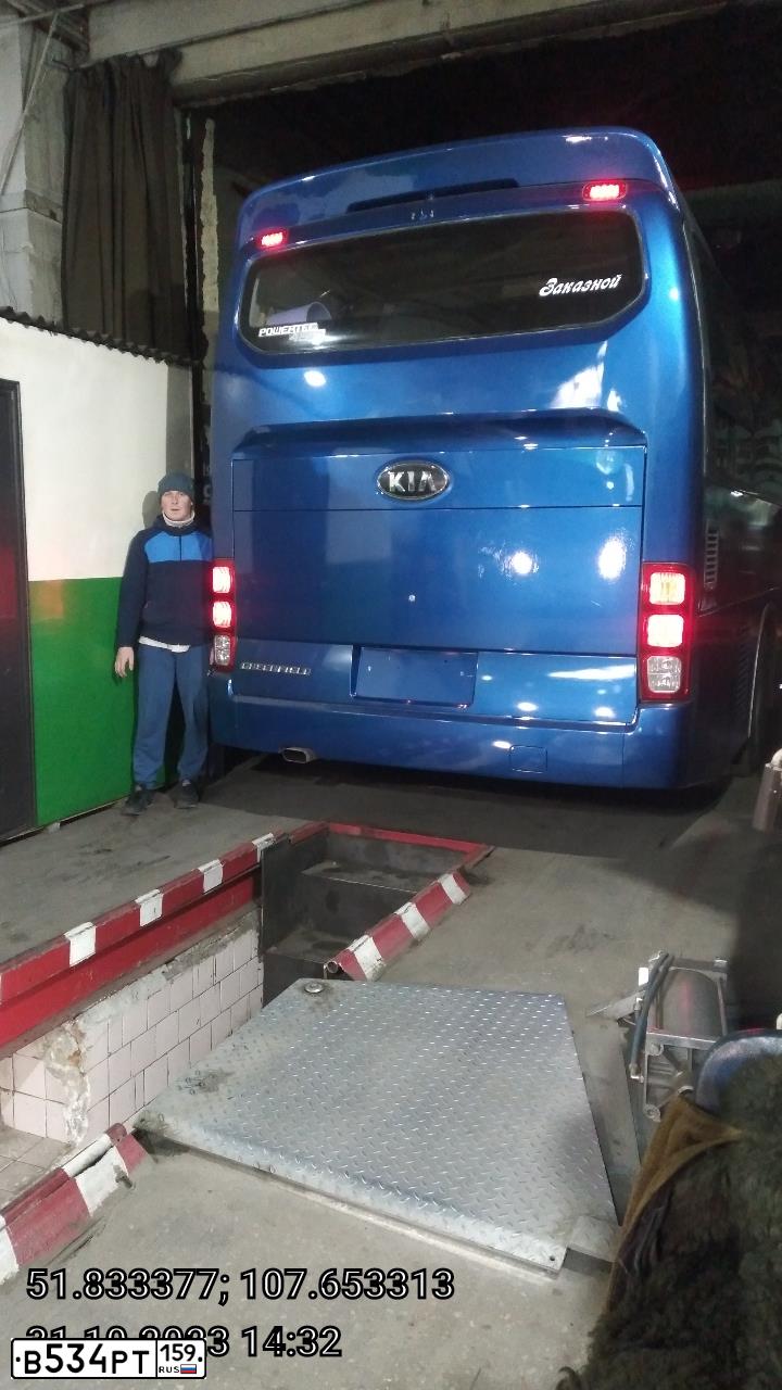 Фото автомобиля KIA GRANDBIRD, 2009 — госномер В534РТ159. Цвет: синий