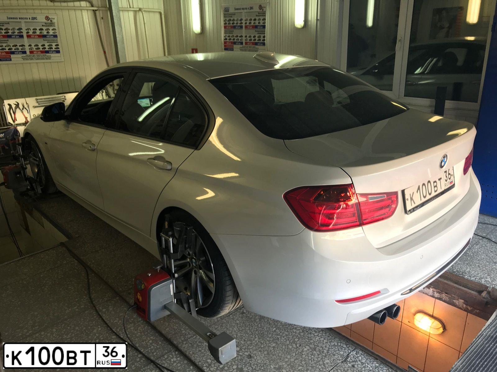 Фото автомобиля BMW SERIE 3, 2013 — госномер С299ЕХ136. Цвет: Белый