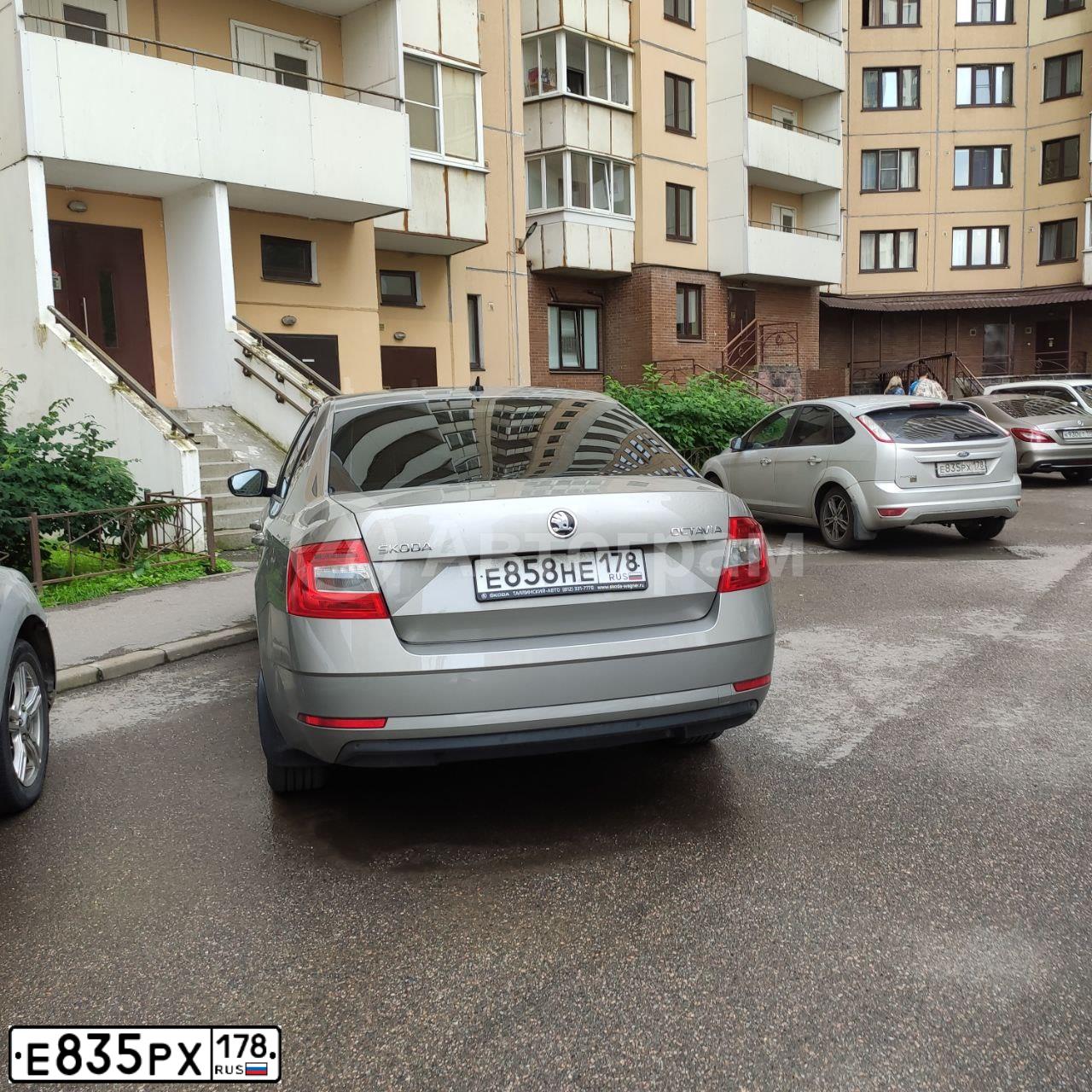 Фото автомобиля LIFAN SOLANO, 2011 — госномер Е835РУ178. Цвет: ТЕМНО-ВИШНЕВЫЙ