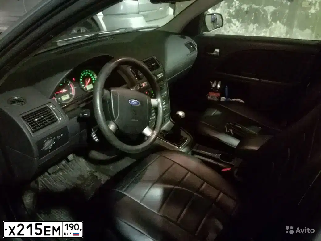 Фото автомобиля FORD MONDEO, 2006 — госномер Х215ЕМ190. Цвет: Серый