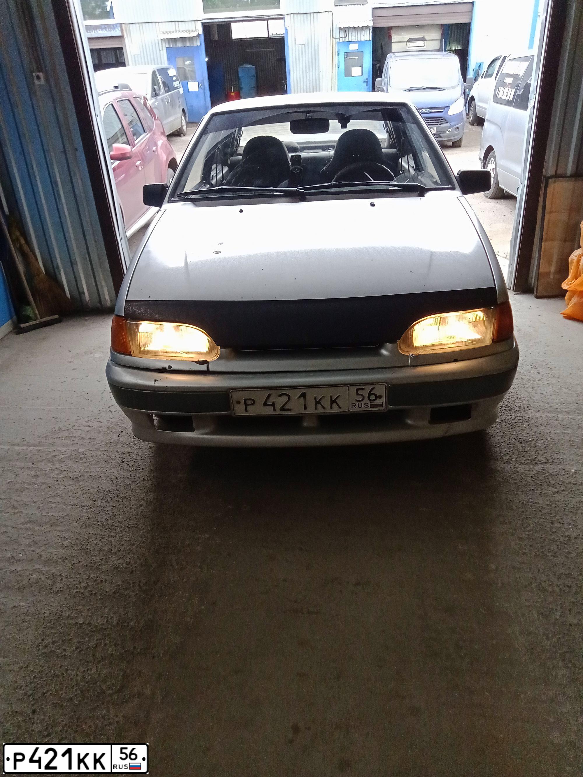 Фото автомобиля LADA 2115, 2004 — госномер Н998СМ198. Цвет: СВЕТЛО-СЕРЕБРИСТЫЙ МЕТАЛЛ