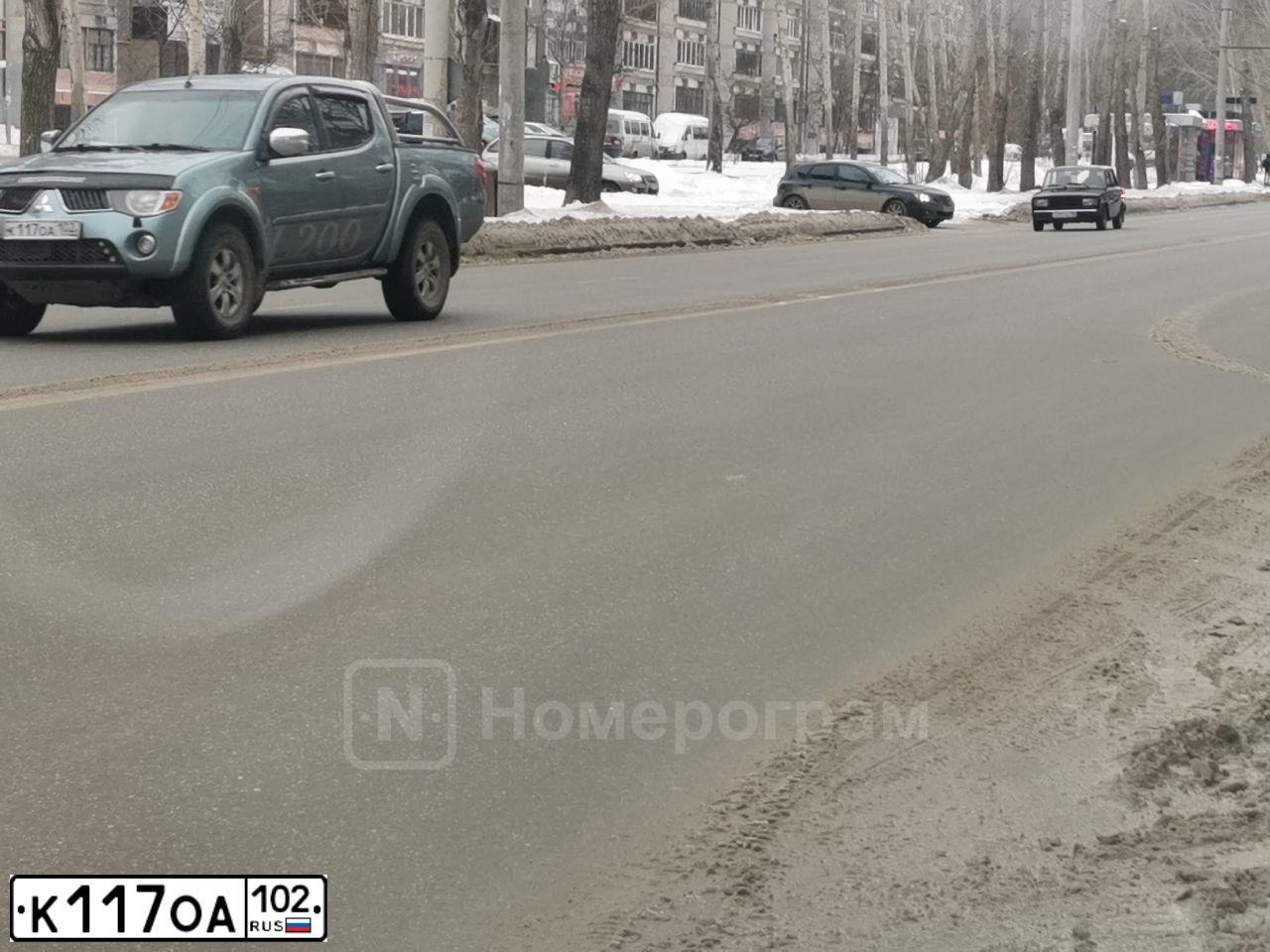 Фото автомобиля MITSUBISHI L 200, 2008 — госномер К117ОА102. Цвет: СВЕТЛО-СЕРО-ЗЕЛЕНЫЙ