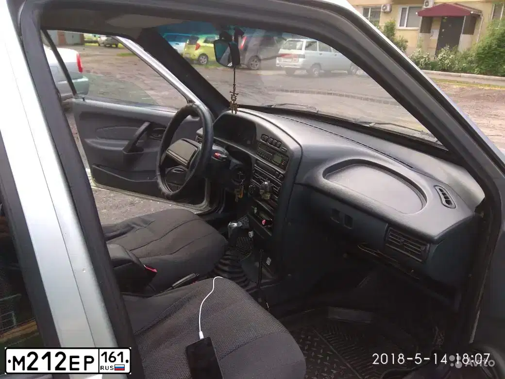 Фото автомобиля LADA 2114 SAMARA, 2009 — госномер М212ЕР161. Цвет: СВЕТЛО-СЕРЕБРИСТ МЕТАЛЛ