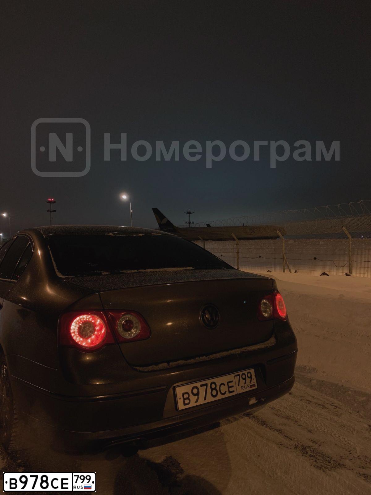 Фото автомобиля VOLKSWAGEN PASSAT, 2009 — госномер В978СЕ799. Цвет: Серебристый