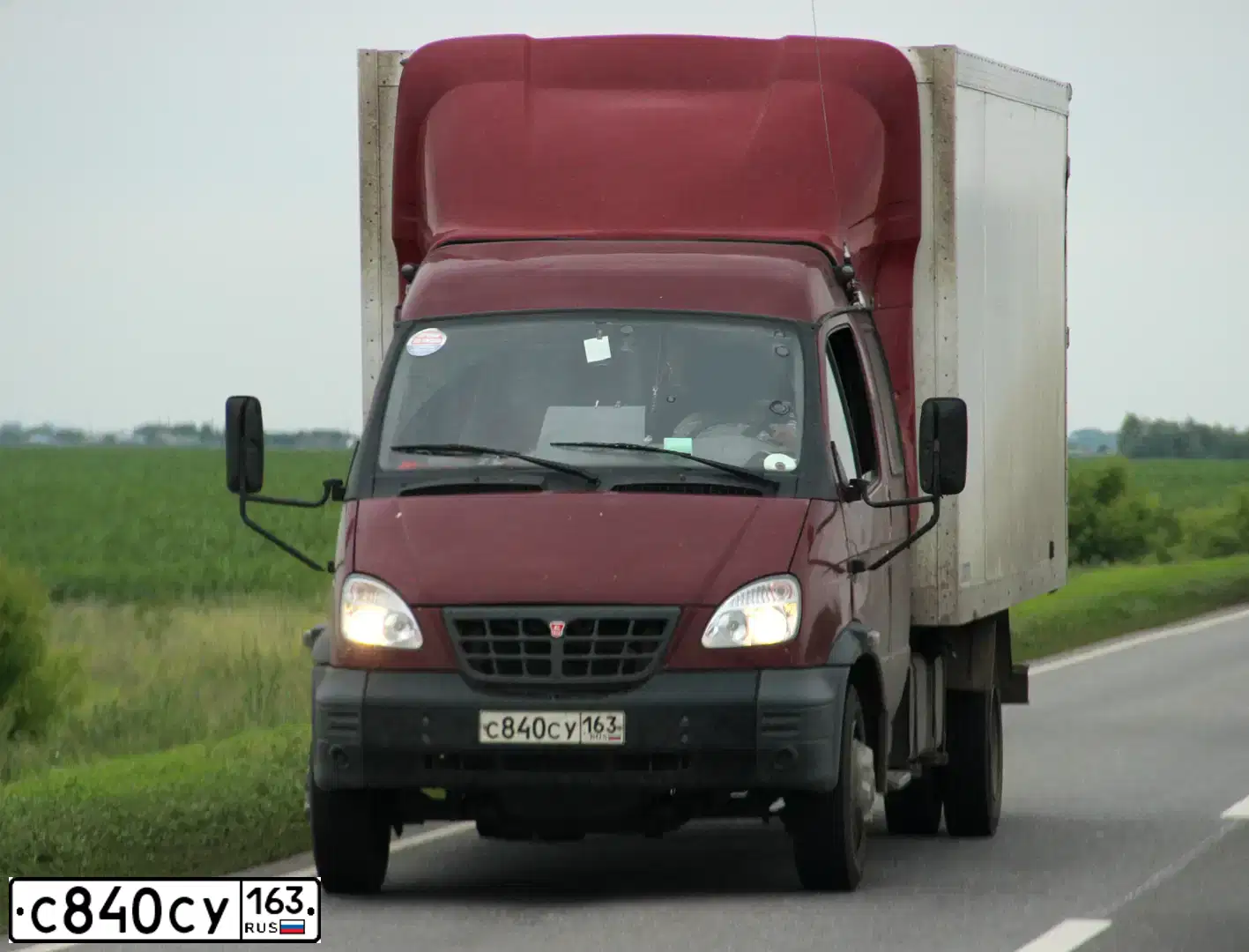 Фото автомобиля GAZ 3310 WALDAI, 2013 — госномер С840СУ163. Цвет: ВИШНЕВЫЙ