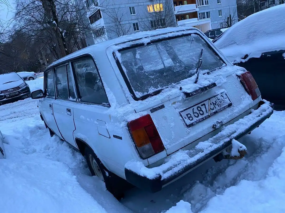 Фото автомобиля LADA 2104, 1998 — госномер Н972ТУ797. Цвет: Белый