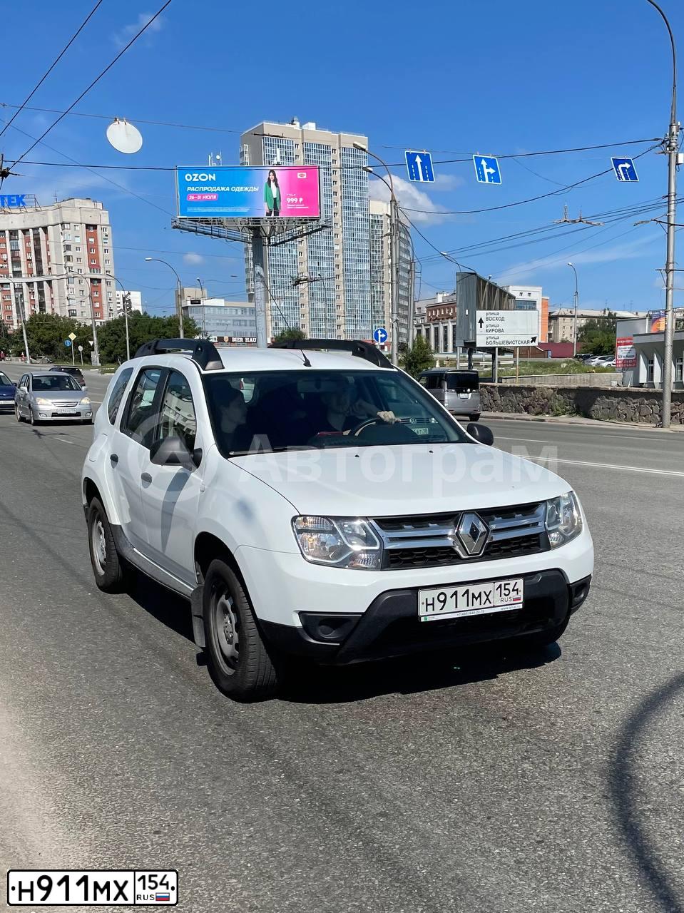 Фото автомобиля RENAULT DUSTER, 2019 — госномер С387НР797. Цвет: Белый