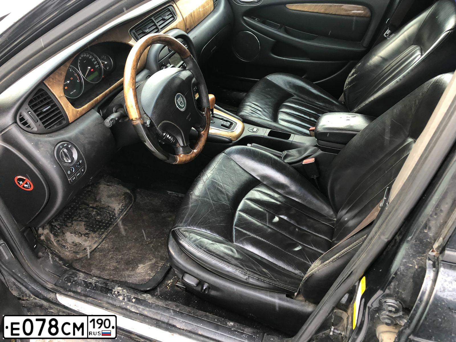 Фото автомобиля JAGUAR X-TYPE, 2002 — госномер С515УВ199. Цвет: ЧЕРНЫЙ