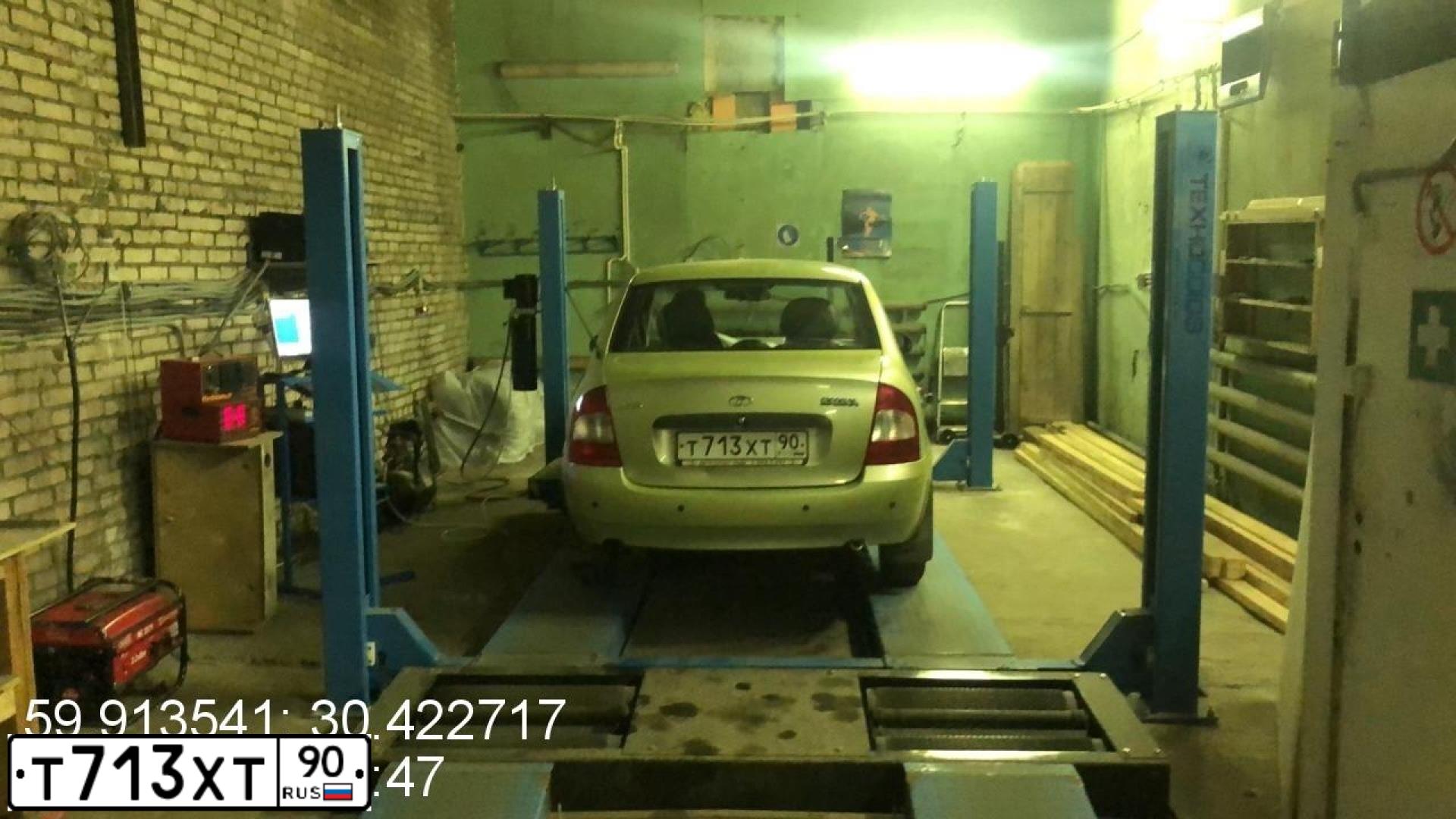 Фото автомобиля LADA KALINA, 2006 — госномер Е091ЕА147. Цвет: СВЕТЛО-ЗЕЛЕНЫЙ ПЕРЛАМУТР