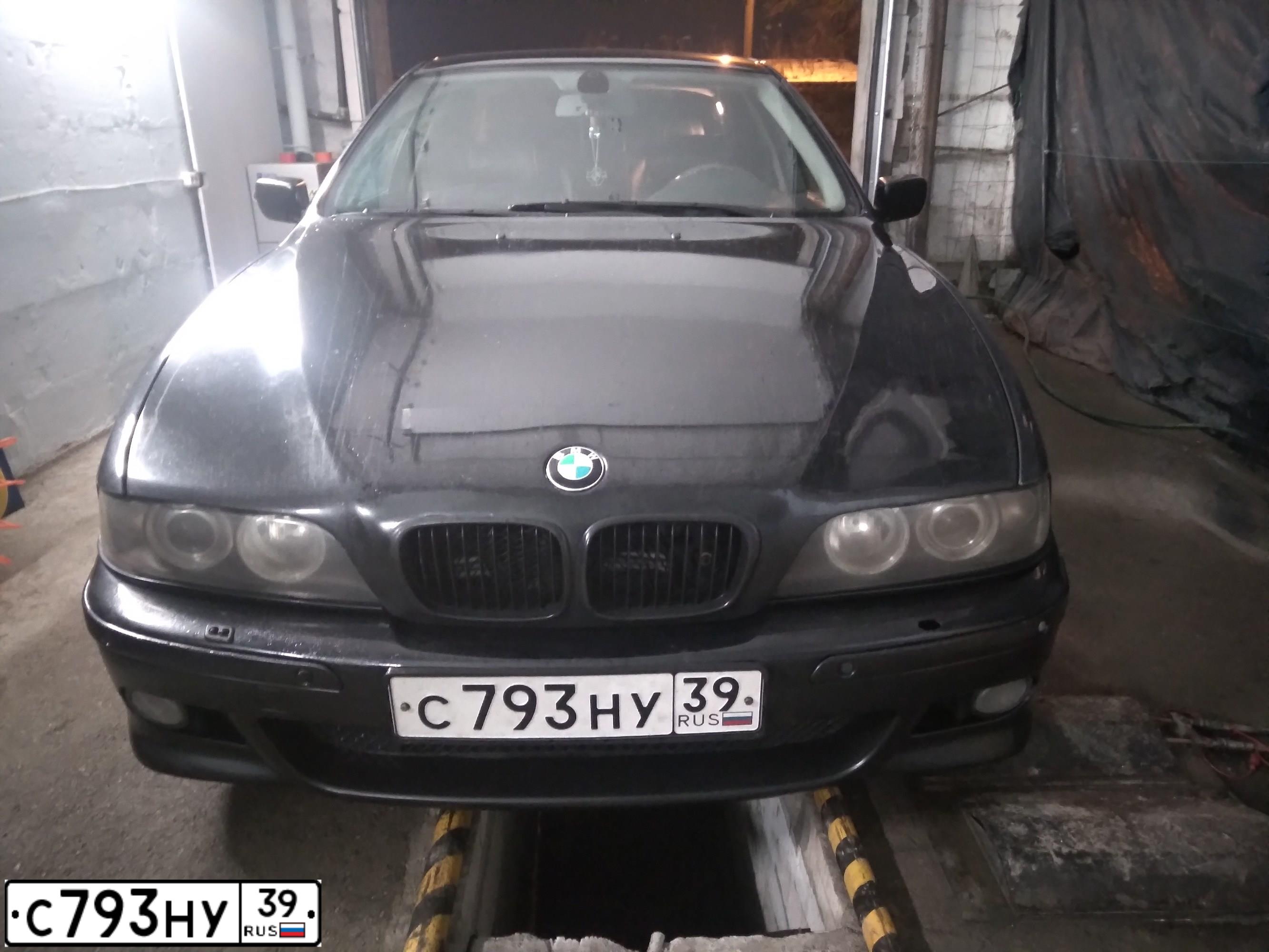 Фото автомобиля BMW SERIE 5, 2000 — госномер С793НУ39. Цвет: ЧЕРНЫЙ