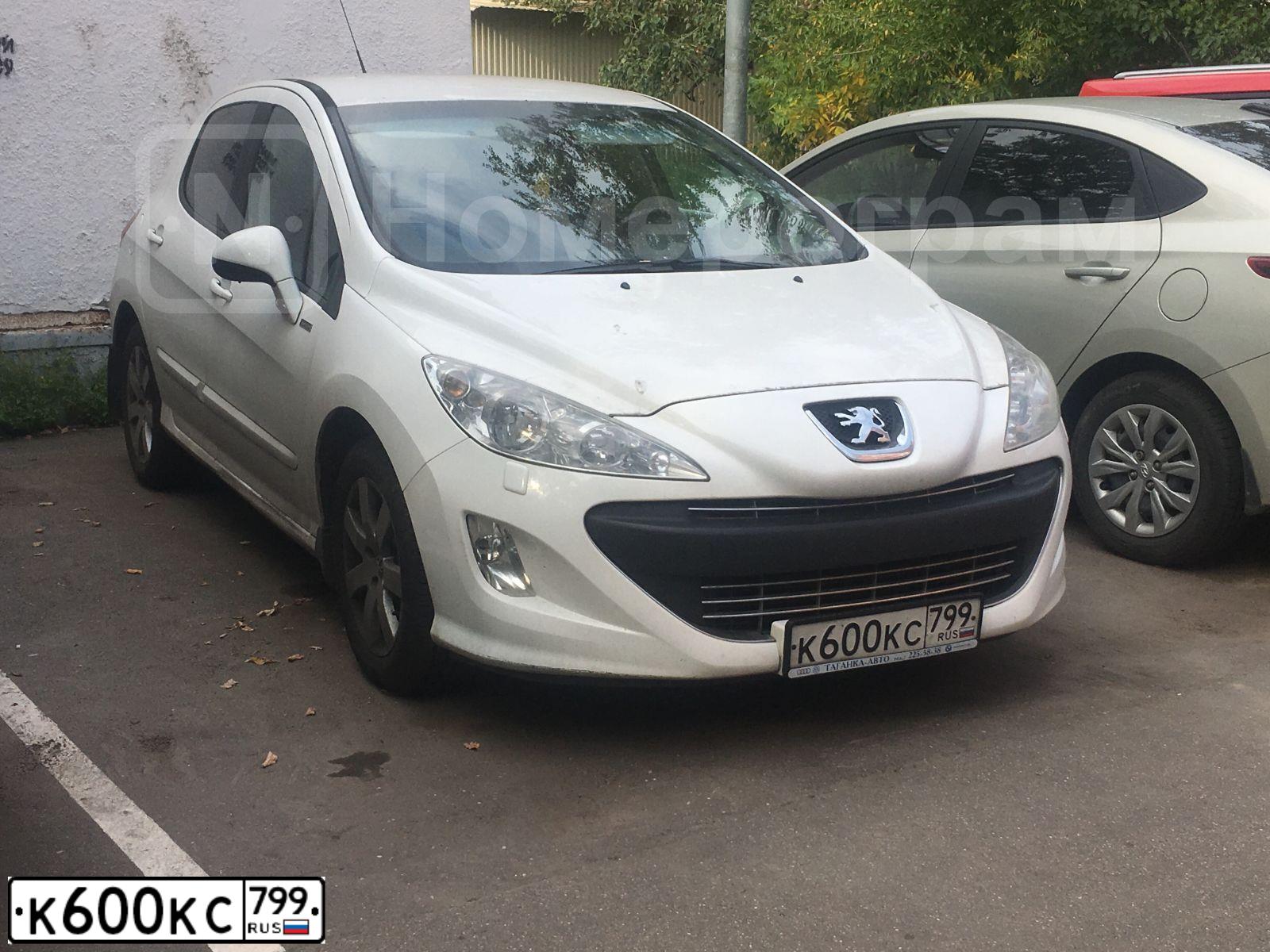 Фото автомобиля PEUGEOT 308, 2010 — госномер А735ХР178. Цвет: Белый
