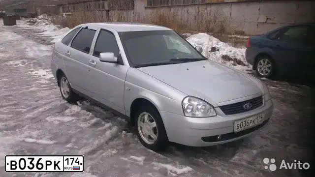 Фото автомобиля LADA PRIORA, 2009 — госномер У850ЕО774. Цвет: СВЕТЛО-СЕРЕБРИСТЫЙ  МЕТАЛЛИК