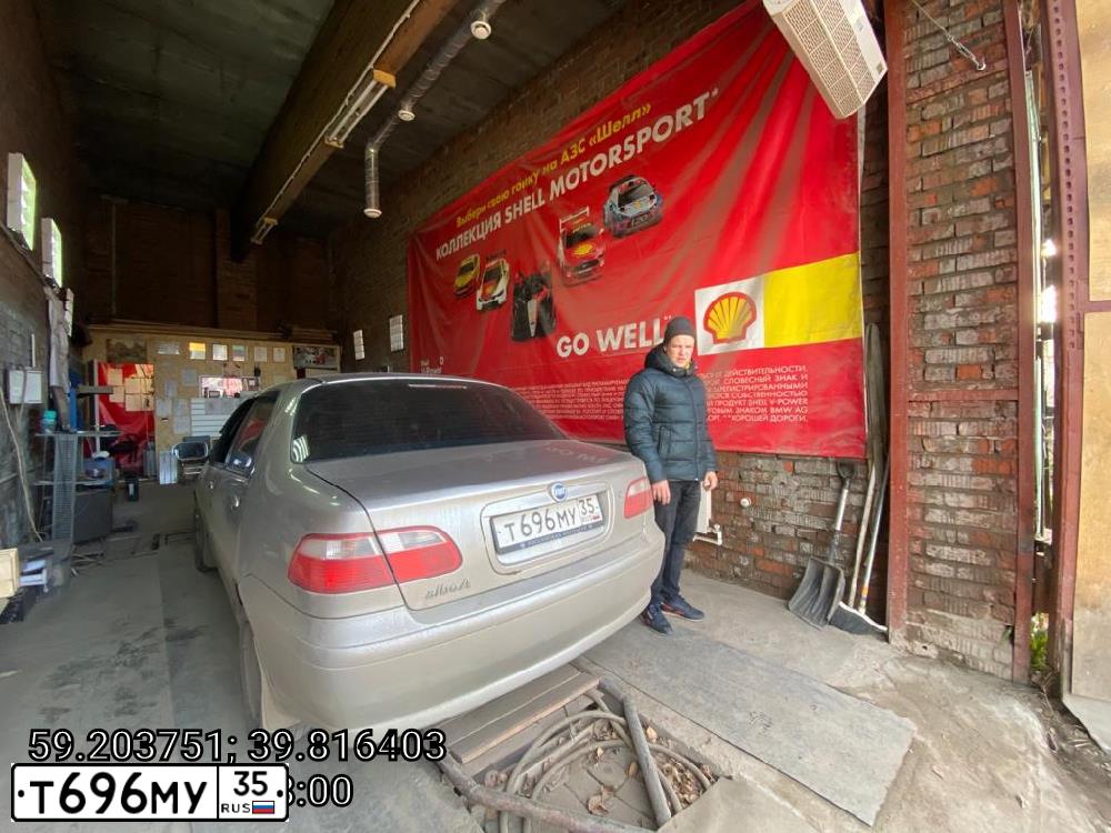 Фото автомобиля FIAT ALBEA, 2007 — госномер Т696МУ35. Цвет: СЕРЫЙ СТАЛЬНОЙ