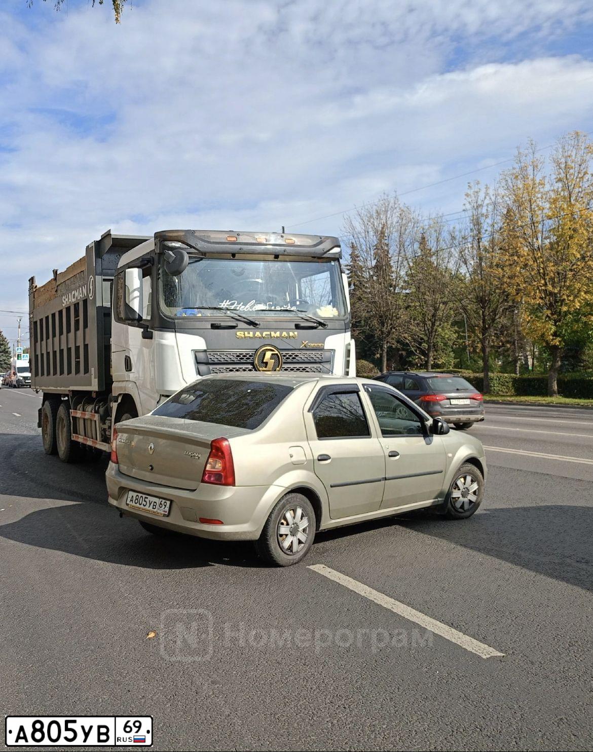 Фото автомобиля RENAULT LOGAN, 2011 — госномер А805УВ69. Цвет: БЕЖЕВЫЙ