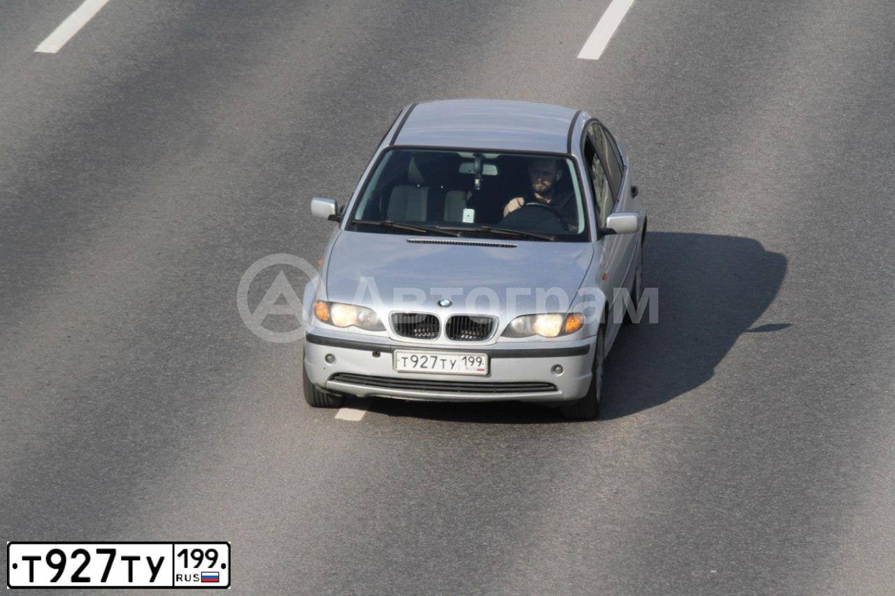 Фото автомобиля BMW SERIE 3, 2002 — госномер Т927ТУ199. Цвет: СЕРЫЙ МЕТАЛЛИК