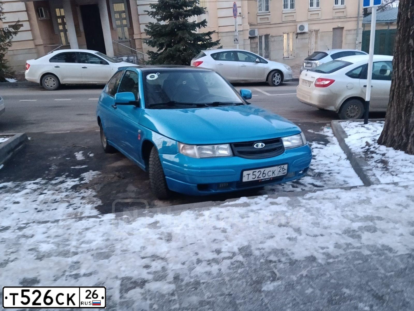 Фото автомобиля LADA 2112, 2007 — госномер Т526СК26. Цвет: СИНИЙ