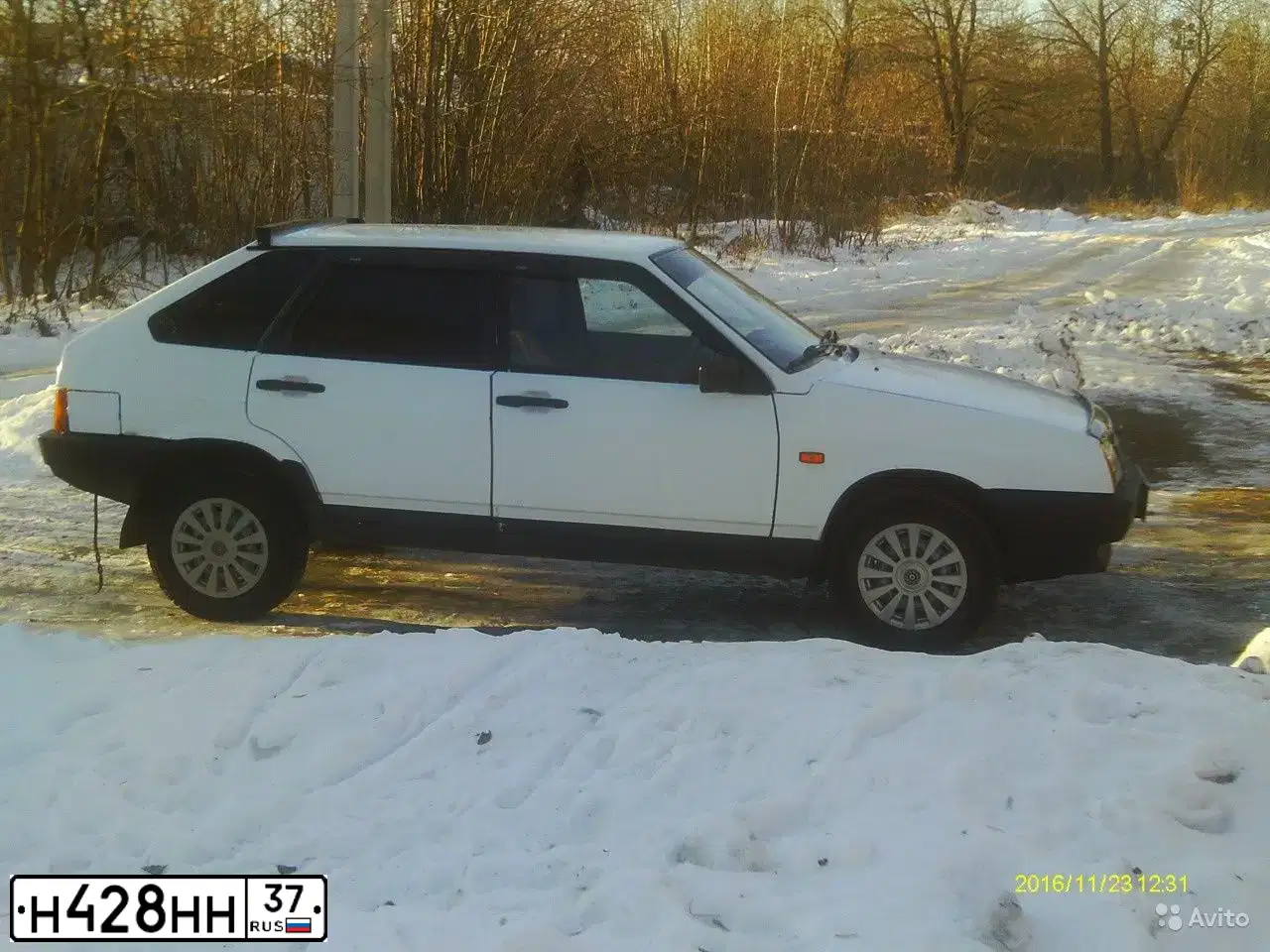 Фото автомобиля LADA 2109 SAMARA, 2000 — госномер Н428НН37. Цвет: Белый