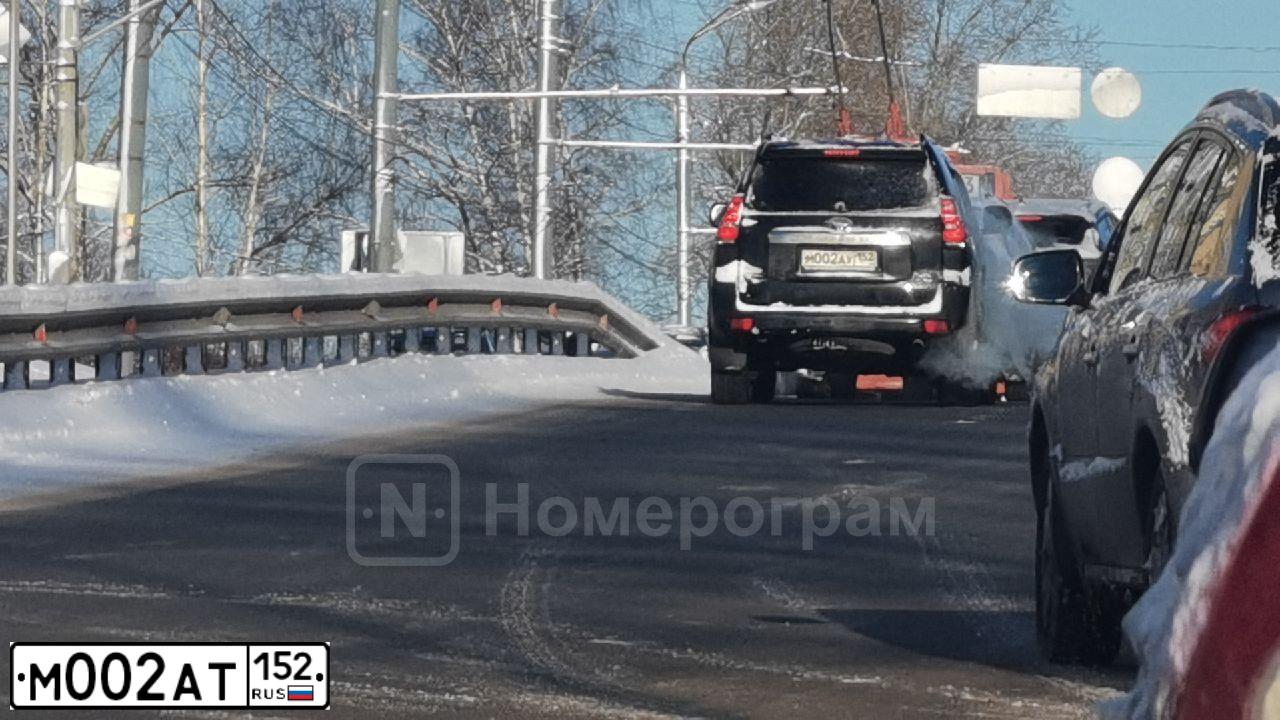 Фото автомобиля GAZ 3102 WOLGA, 2000 — госномер Р253ЕР977. Цвет: Белый