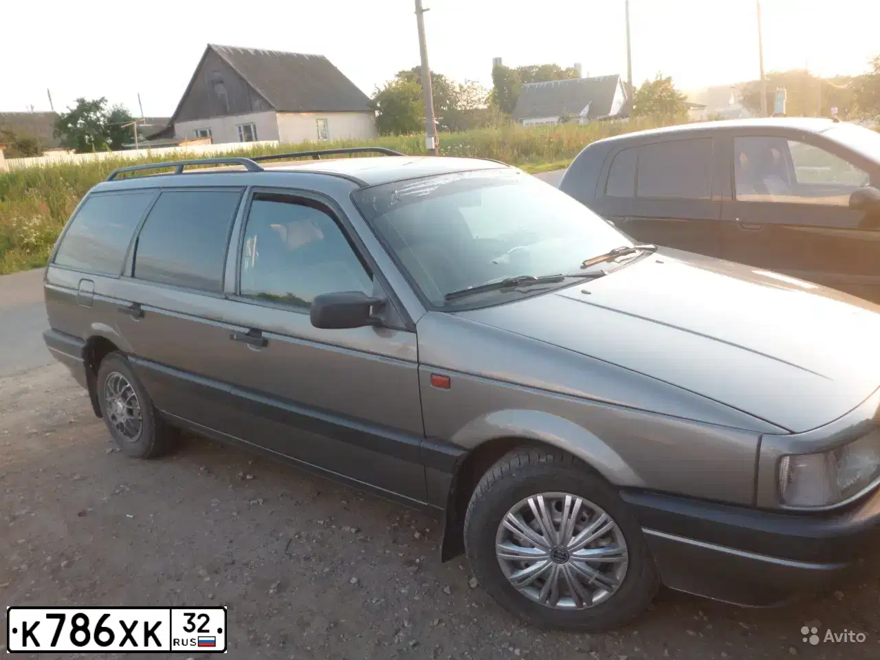 Фото автомобиля VOLKSWAGEN PASSAT, 1991 — госномер Н174ТС69. Цвет: СЕРЫЙ