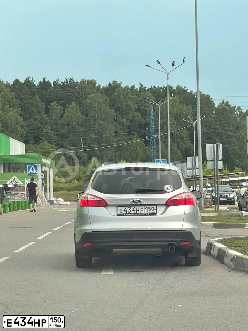 Фото автомобиля FORD FOCUS, 2007 — госномер У023НХ71. Цвет: СЕРЕБРИСТЫЙ