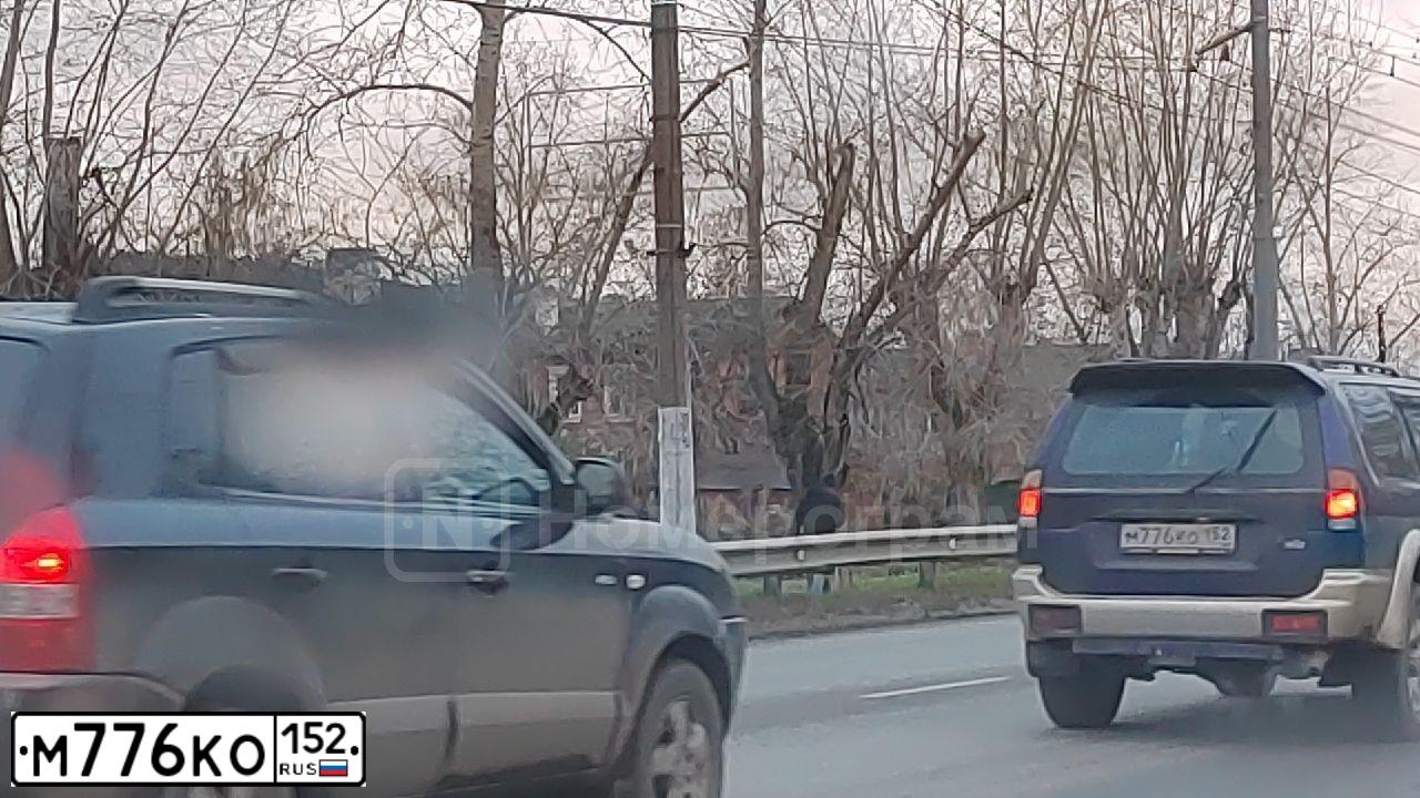 Фото автомобиля MITSUBISHI PAJERO SPORT, 2002 — госномер М776КО152. Цвет: Темно-синий