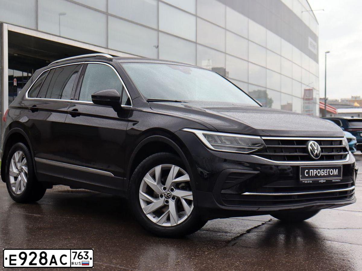 Фото автомобиля VOLKSWAGEN TIGUAN, 2021 — госномер Е928АС763. Цвет: ЧЕРНЫЙ