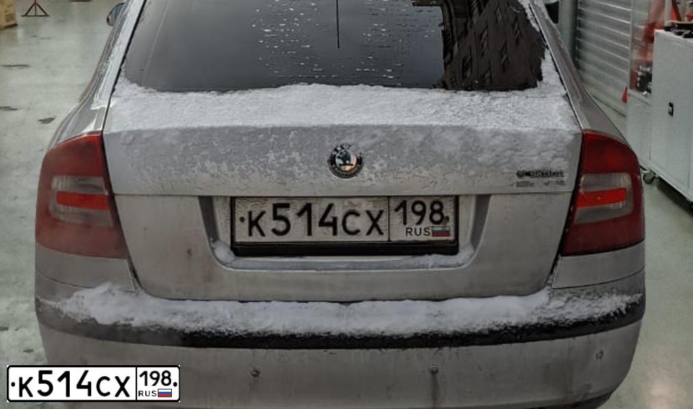 Фото автомобиля SKODA OCTAVIA, 2008 — госномер К514СХ198. Цвет: Серебристый