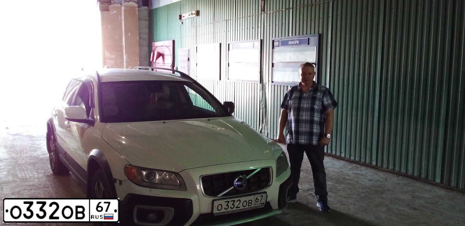 Фото автомобиля VOLVO XC70, 2011 — госномер С866ЕН40. Цвет: Белый