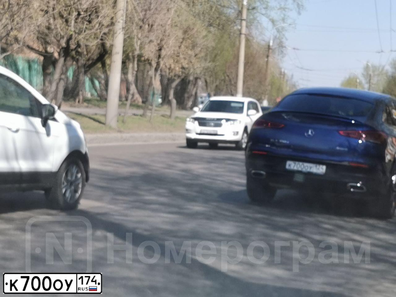 Фото автомобиля MITSUBISHI OUTLANDER, 2012 — госномер К700ОУ174. Цвет: БЕЛЫЙ