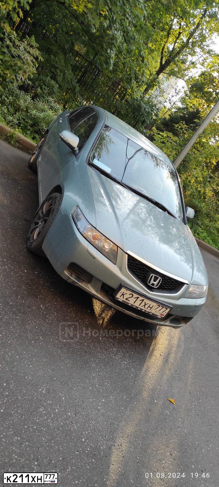 Фото автомобиля HONDA ACCORD, 2004 — госномер Т566ЕЕ197. Цвет: СЕРО-ЗЕЛЕНЫЙ