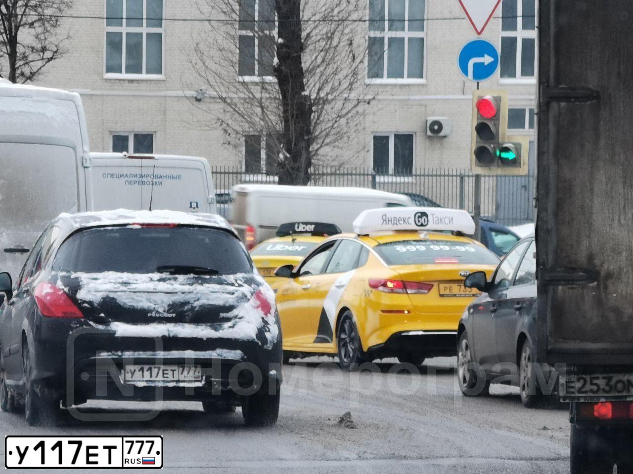 Фото автомобиля PEUGEOT 308, 2013 — госномер А547ВЕ250