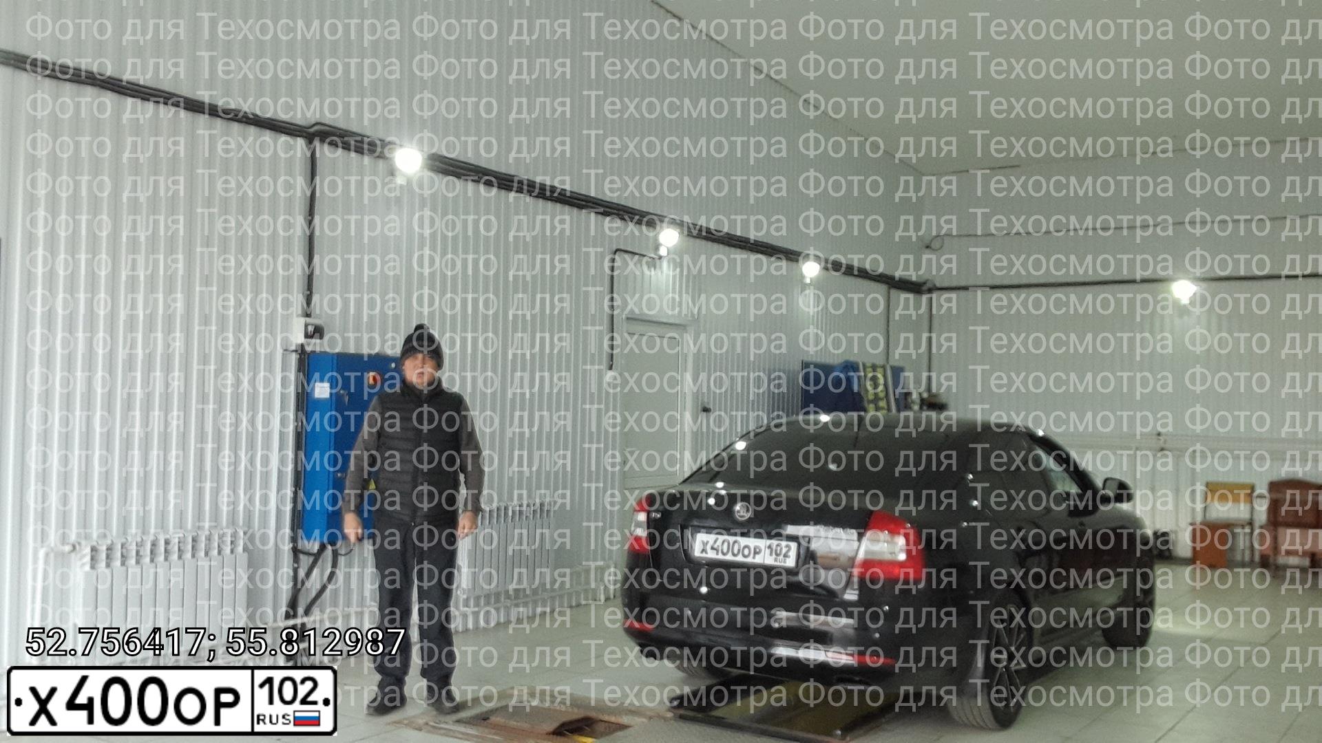 Фото автомобиля LADA 2121 NIVA, 2013 — госномер Х400ОР102. Цвет: ЯРКО-БЕЛЫЙ