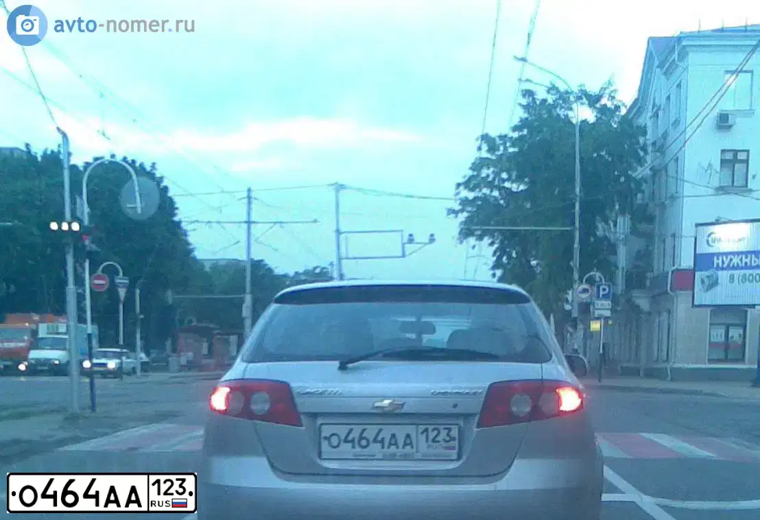 Фото автомобиля CHEVROLET LACETTI, 2011 — госномер О464АА123. Цвет: СЕРЕБРИСТЫЙ