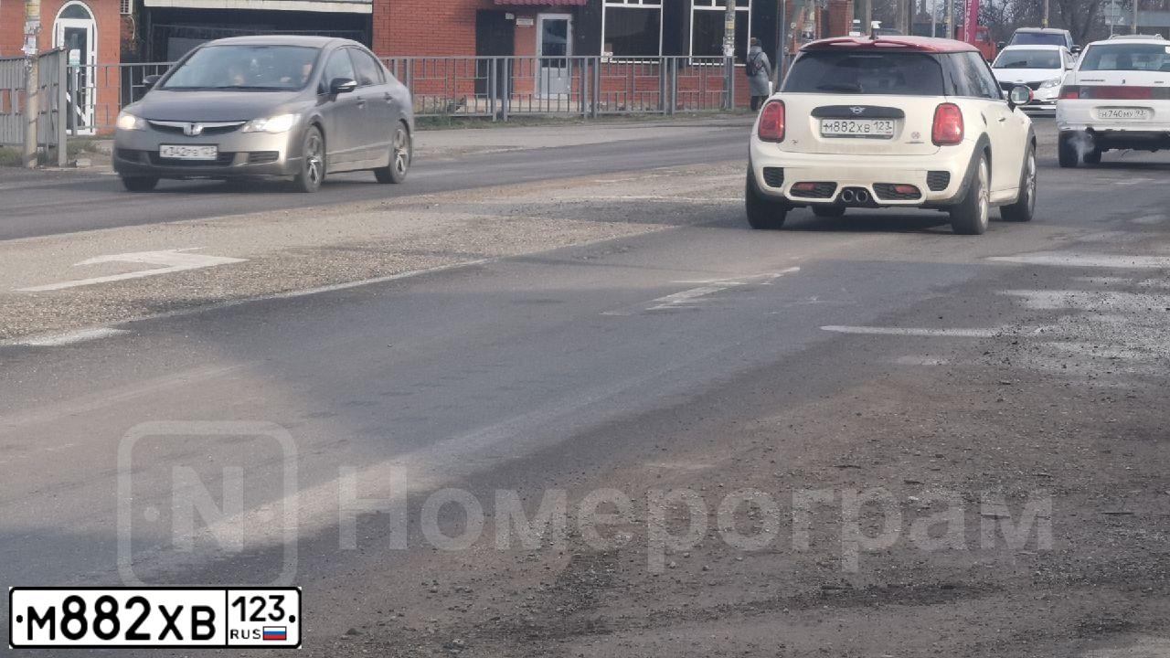Фото автомобиля MINI COOPER, 2019 — госномер М888ТВ198