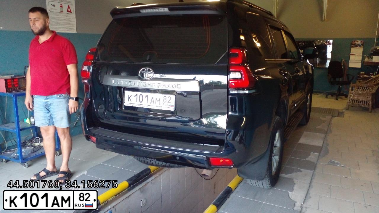 Фото автомобиля TOYOTA LANDCRUISER, 2019 — госномер К101АМ82. Цвет: ЧЕРНЫЙ