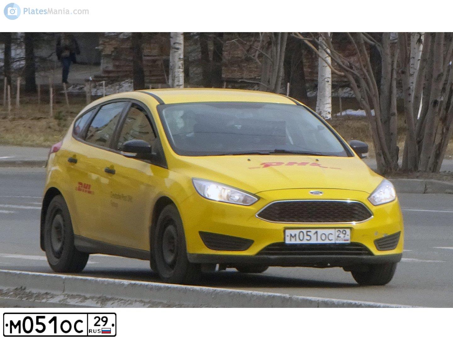 Фото автомобиля FORD FOCUS, 2017 — госномер О173ТМ29. Цвет: ЖЁЛТЫЙ