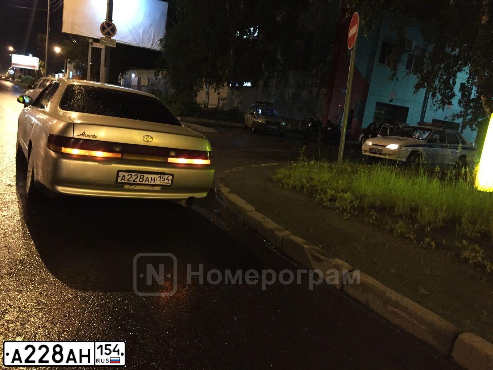 Фото автомобиля TOYOTA CHASER, 1993 — госномер Р529ОК70