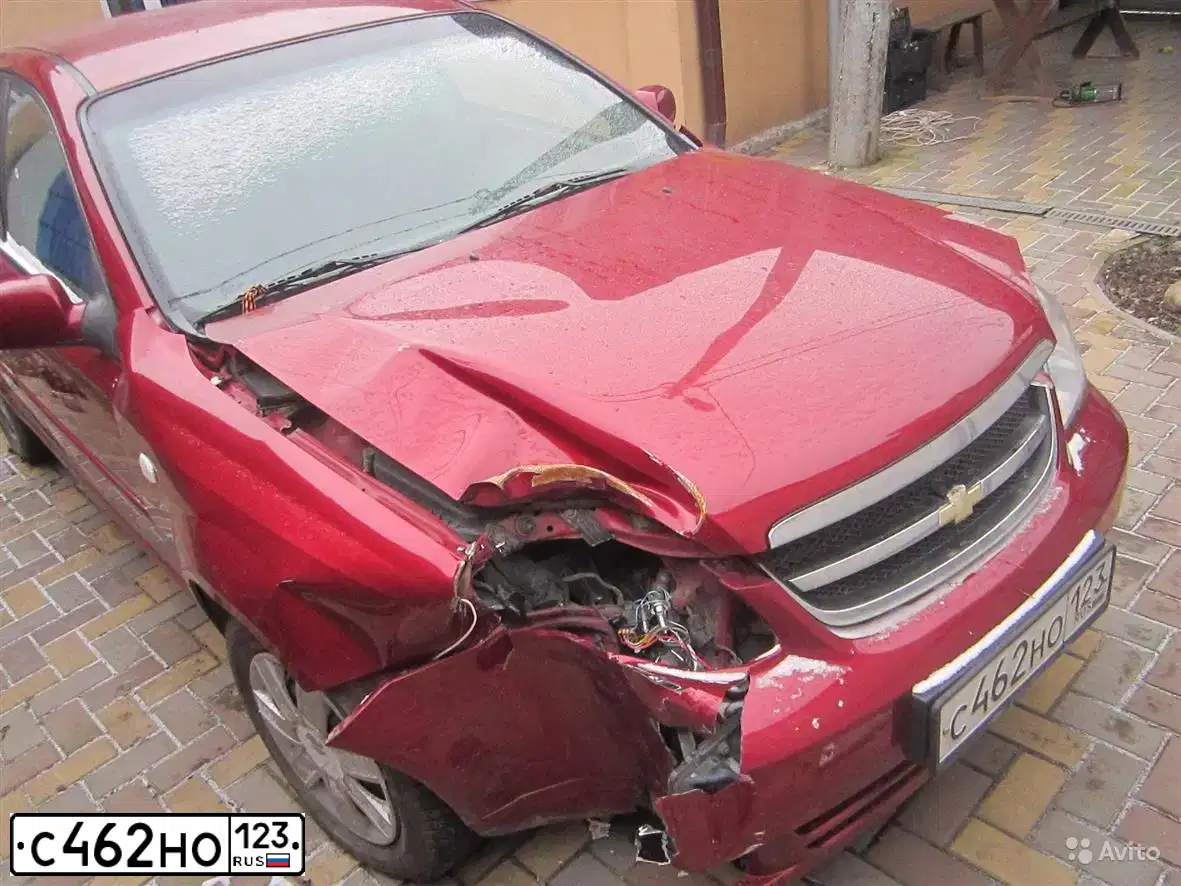 Фото автомобиля CHEVROLET LACETTI, 2008 — госномер А932ТР01. Цвет: Красный