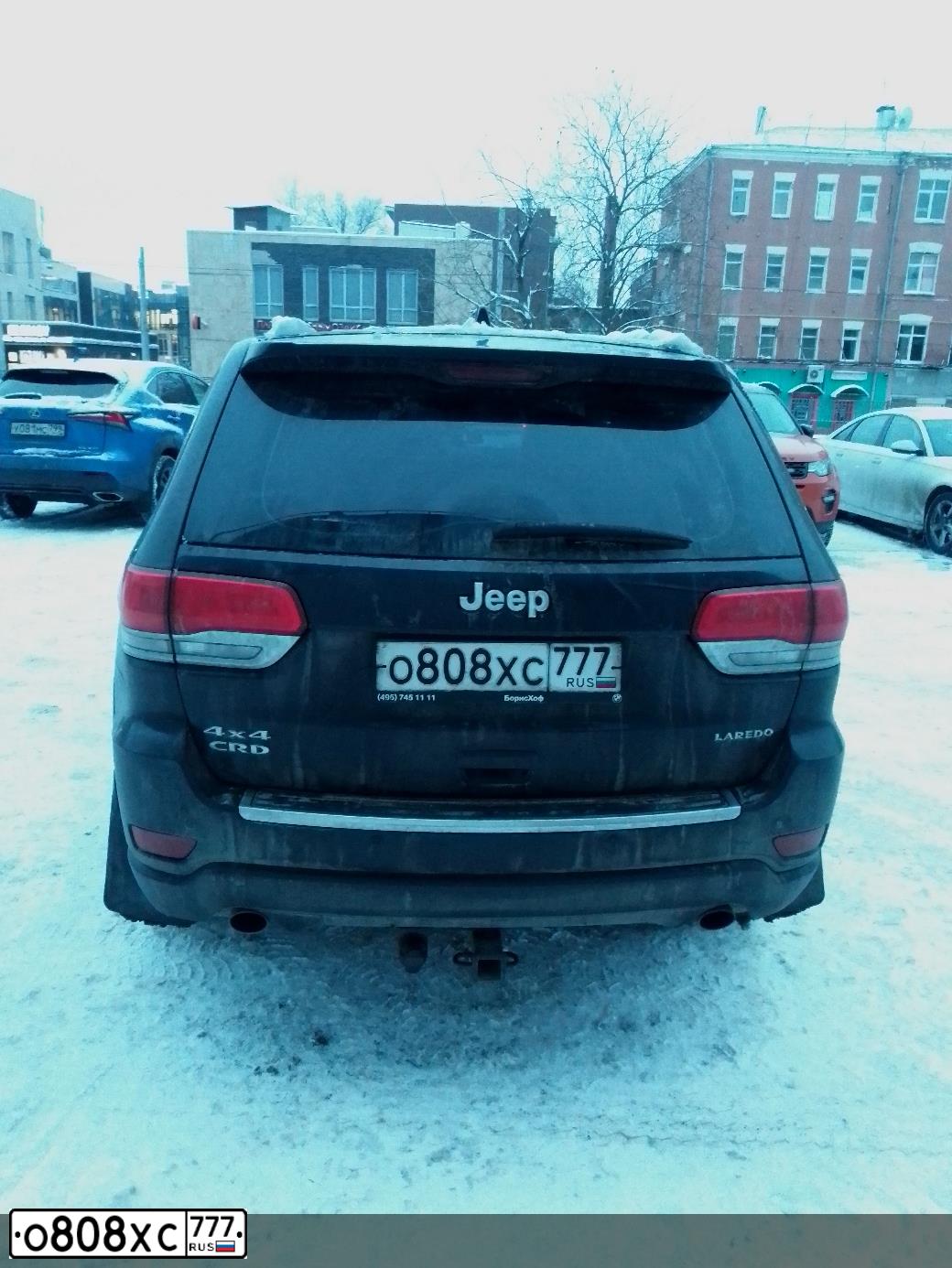 Фото автомобиля JEEP GRAND CHEROKEE, 2013 — госномер У751ВТ750. Цвет: ЧЕРНЫЙ