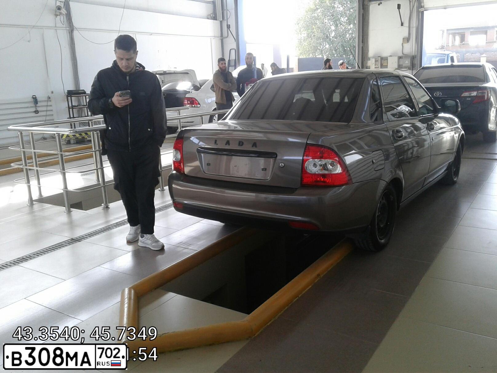 Фото автомобиля LADA 2170 PRIORA, 2013 — госномер К420СР95. Цвет: Золотисто-коричневый