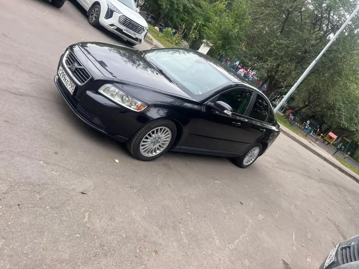 Фото автомобиля VOLVO S40, 2008 — госномер С294СЕ797