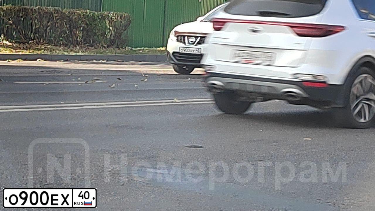 Фото автомобиля LADA 2111 LADA, 2004 — госномер О987СЕ40. Цвет: Серебристо-Желтый