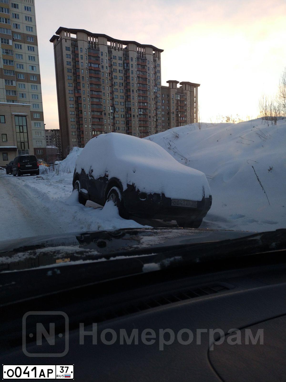 Фото автомобиля LANDROVER FREELANDER, 2008 — госномер О787РС199. Цвет: Темно-синий