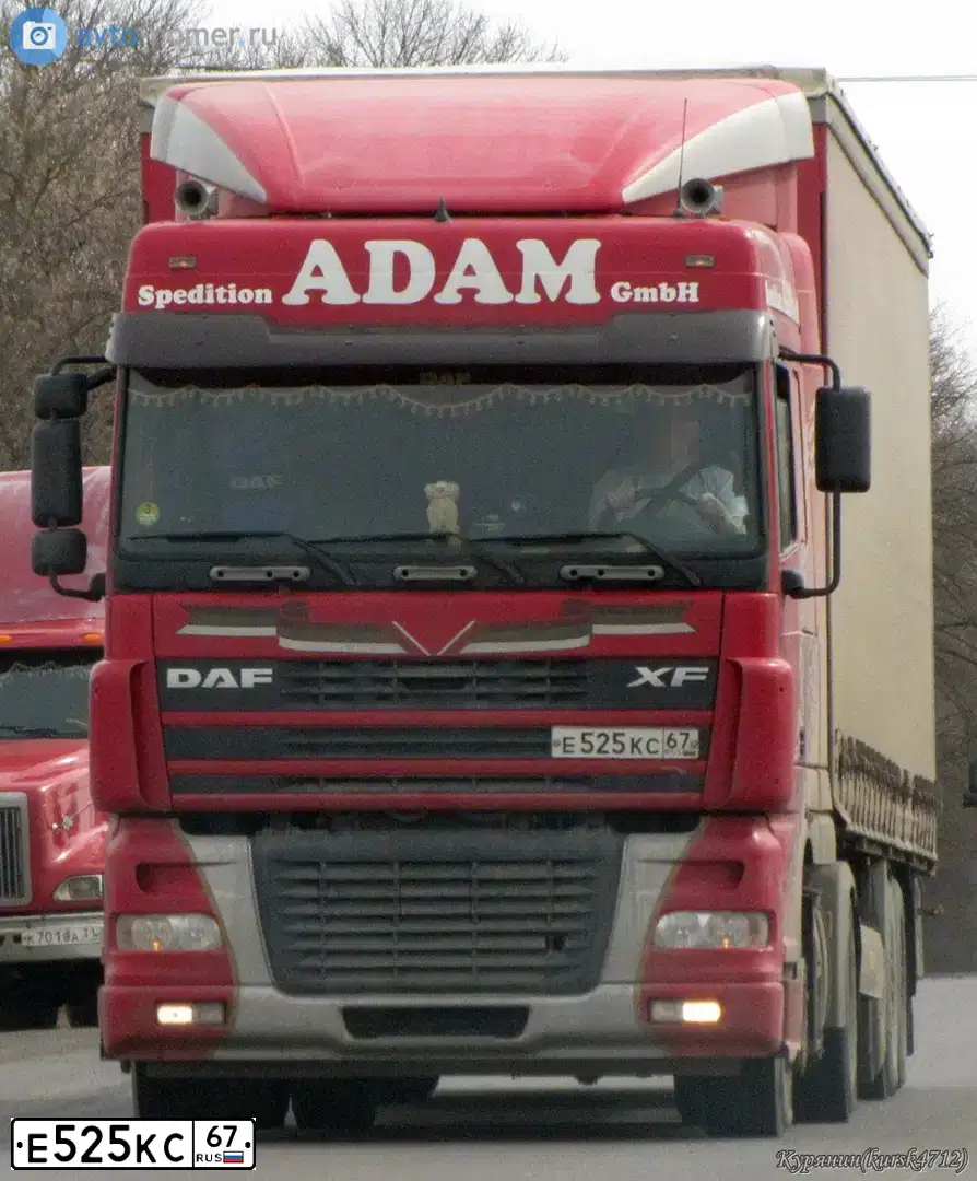 Фото автомобиля DAF XF 95 FT /4X2/, 2005 — госномер С633СР40. Цвет: КРАСНЫЙ