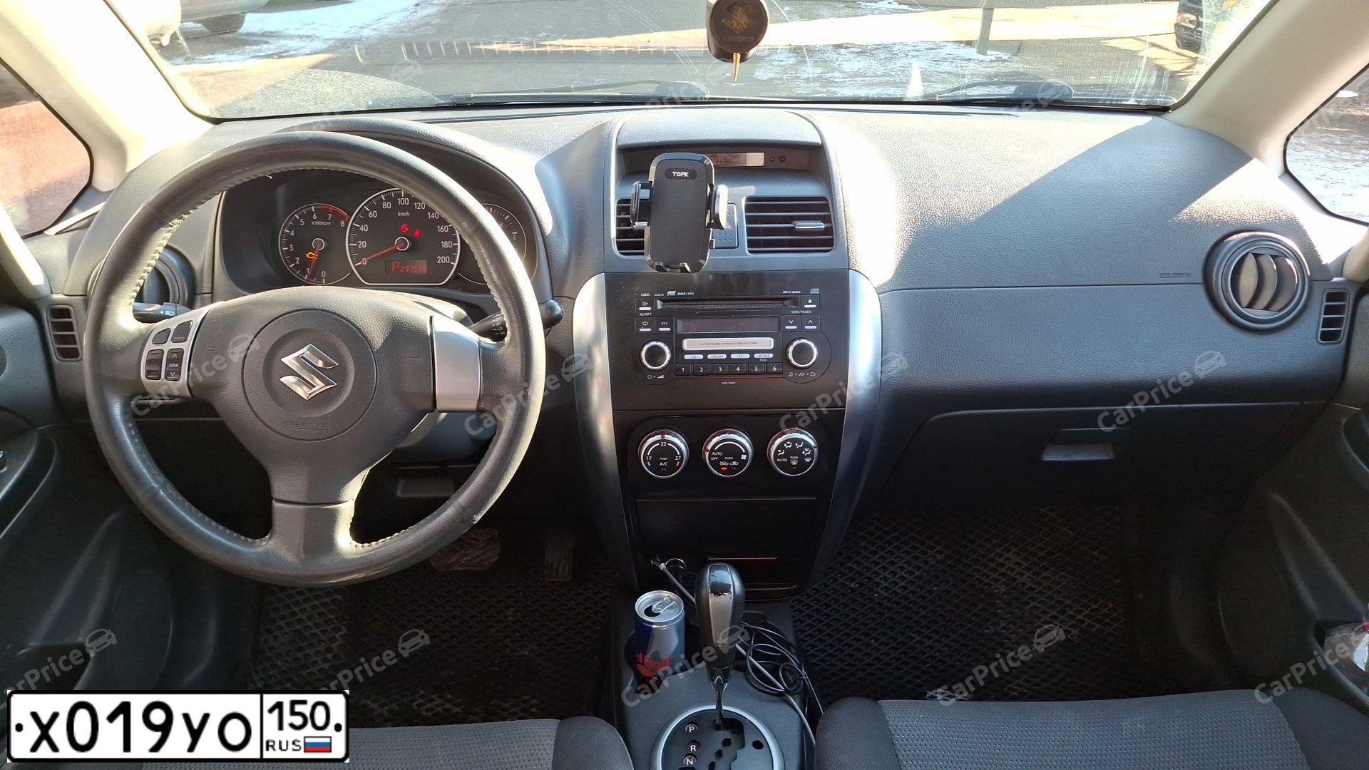 Фото автомобиля SUZUKI SX 4, 2008 — госномер К375НВ790. Цвет: СЕРЫЙ